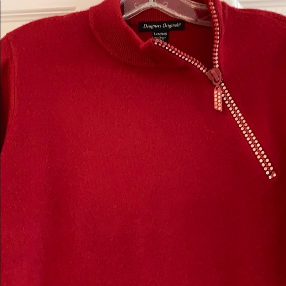 Designers Originals Sweaters - Sweater w Rhinestone Zipper